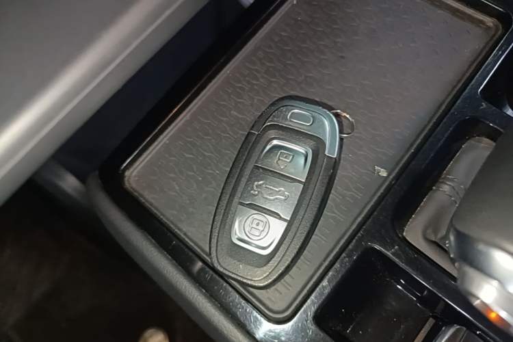 Used Hongqi E-QM5 2023 620km PLUS Vehicle Key