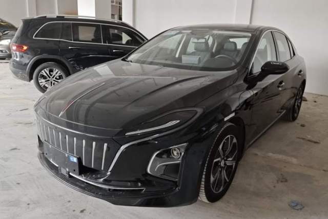 Used Hongqi E-QM5 2023 Base Travel Edition