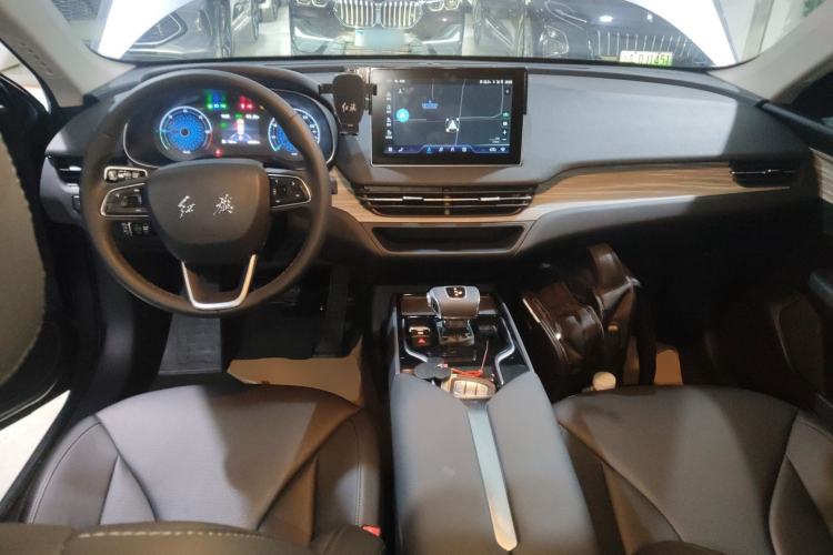 Used Hongqi E-QM5 2023 560km PLUS Center Console