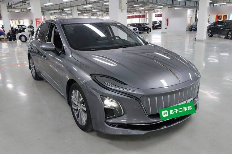 Used Hongqi E-QM5 2023 620km PLUS Front Right 45 Deg