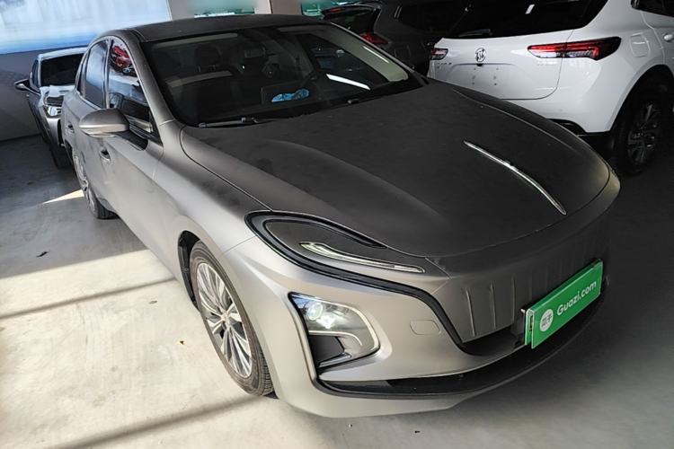 Used Hongqi E-QM5 2023 620km PLUS Front Right 45 Deg