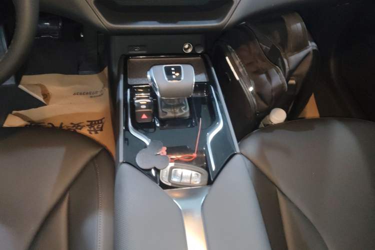 Used Hongqi E-QM5 2023 560km PLUS Gear Lever