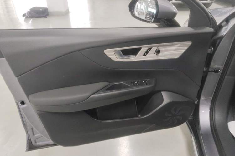 Used Hongqi E-QM5 2023 620km PLUS Left Front Door Interior