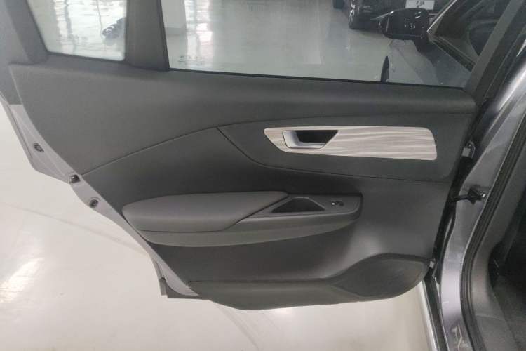 Used Hongqi E-QM5 2023 620km PLUS Left Rear Door Interior