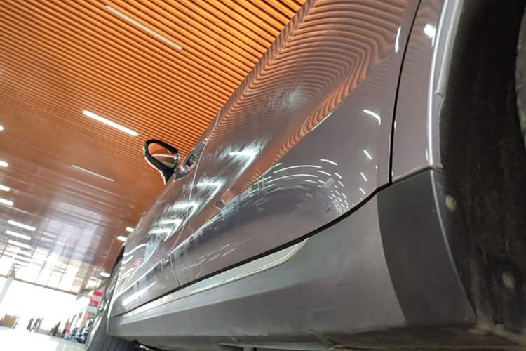 Used Hongqi E-QM5 2023 560km PLUS Left Side Sill