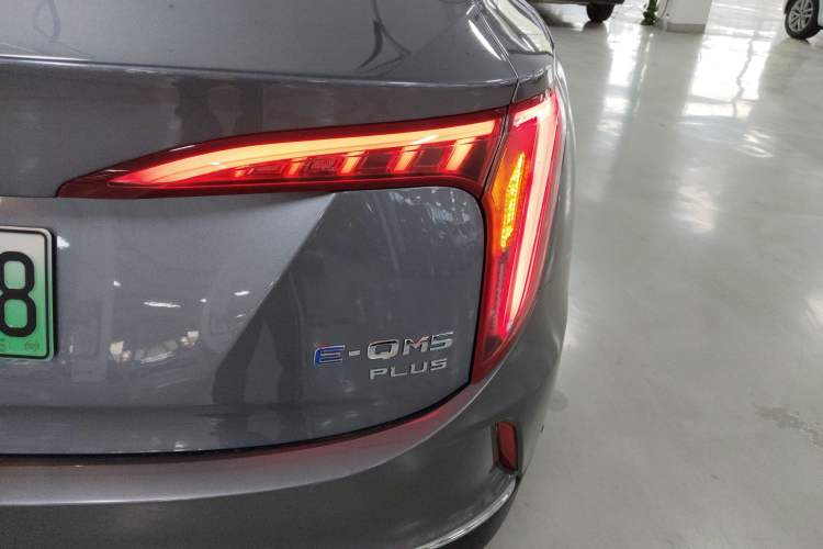 Used Hongqi E-QM5 2023 620km PLUS Right Rear Taillight