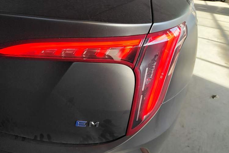 Used Hongqi E-QM5 2023 620km PLUS Right Rear Taillight