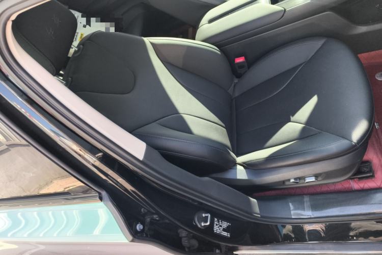 Used Hongqi E-QM5 2023 620km PLUS Right Front Seat