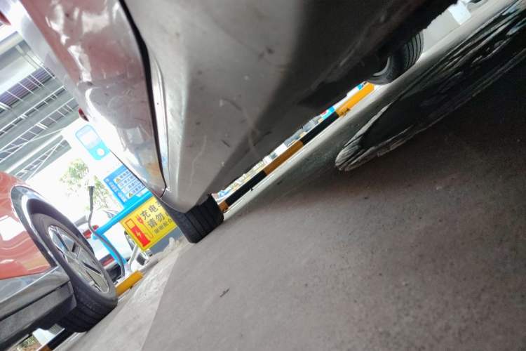 Used Hongqi E-QM5 2023 620km PLUS Chassis Front Right