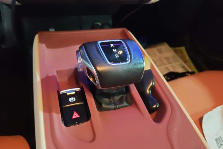 Used Hongqi E-QM5 2023 620km PLUS Gear Lever