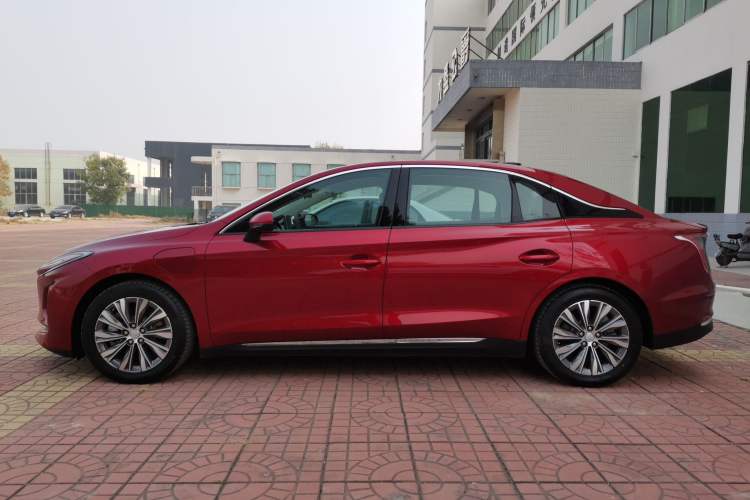Used Hongqi E-QM5 2023 620km PLUS Left Side