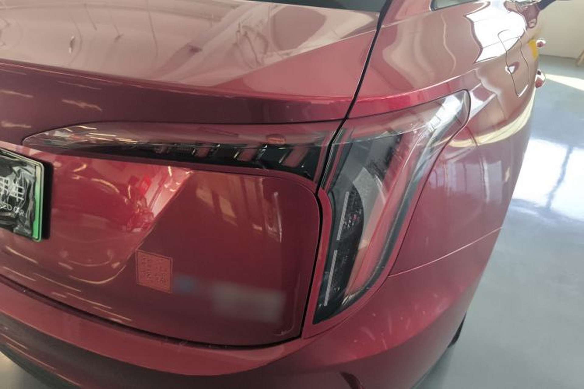 Used Hongqi E-QM5 2023 620km PLUS Right Rear Taillight