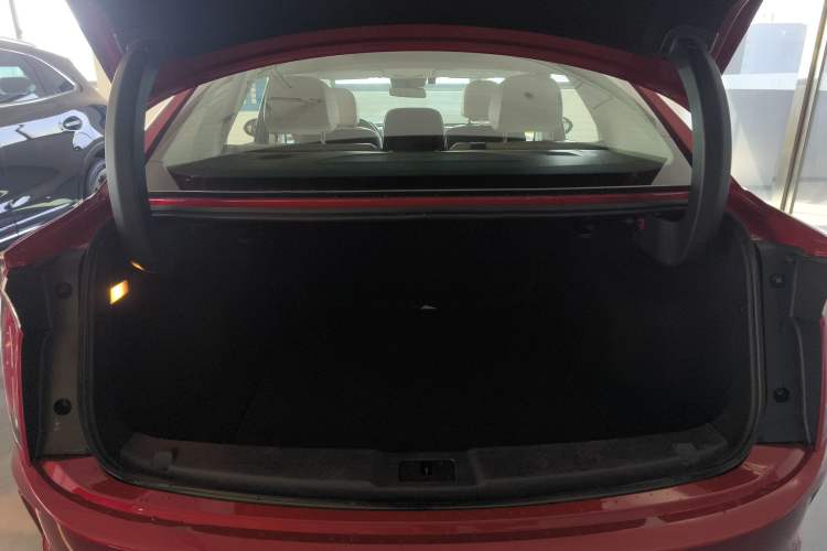 Used Hongqi E-QM5 2023 620km PLUS Trunk