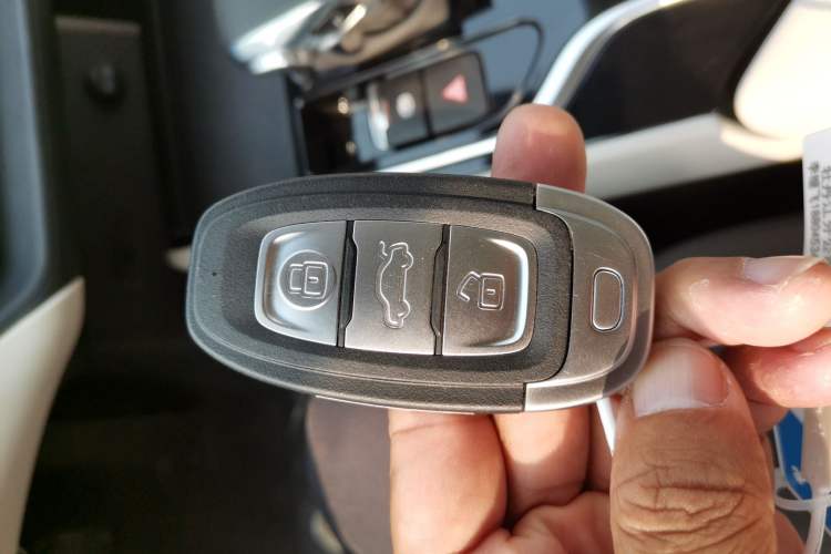 Used Hongqi E-QM5 2023 620km PLUS Vehicle Key