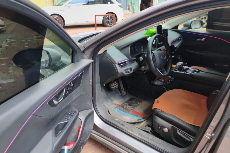 Used Hongqi E-QM5 2023 620km PLUS Driver Seat