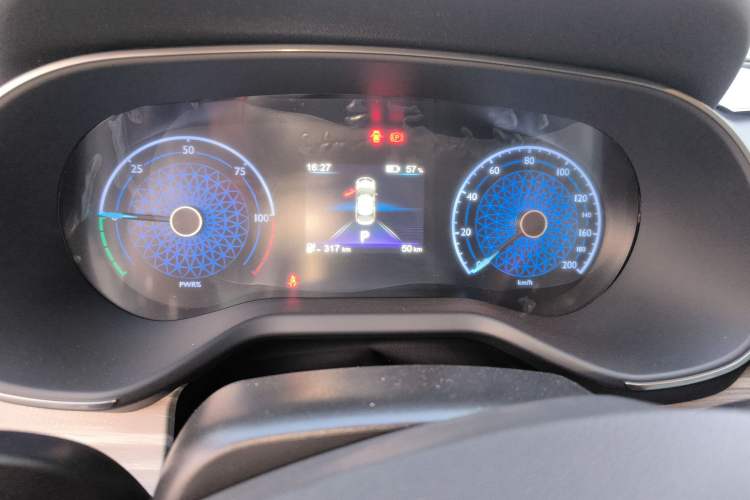 Used Hongqi E-QM5 2023 620km PLUS Odometer Close Up