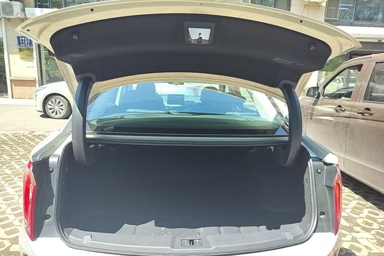 Used Hongqi E-QM5 2023 620km PLUS Trunk