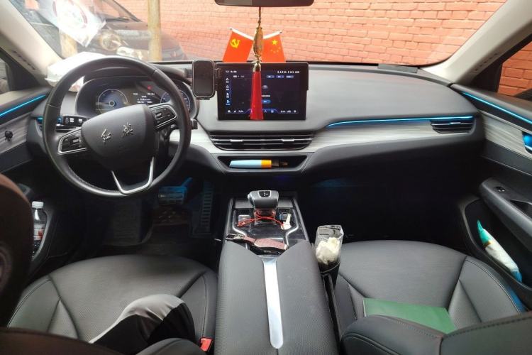 Used Hongqi E-QM5 2023 620km PLUS Center Console