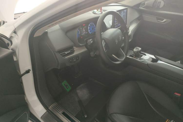Used Hongqi E-QM5 2023 620km PLUS Driver Seat