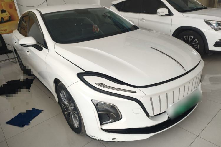 Used Hongqi E-QM5 2023 620km PLUS Front Right 45 Deg