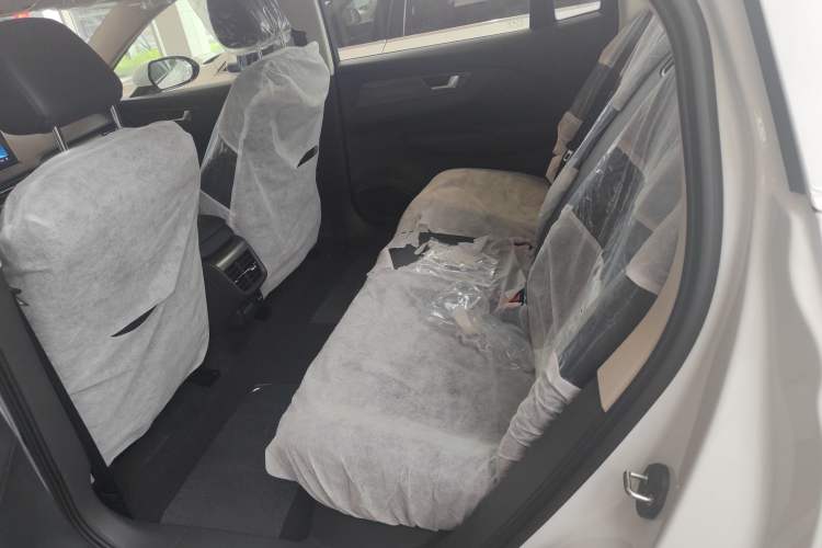 Used Hongqi E-QM5 2023 Revised Version Basic Travel Edition Interior 1