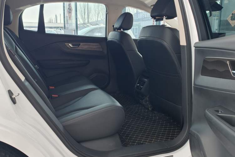 Used Hongqi E-QM5 2023 Revised Version Basic Travel Edition Interior 6
