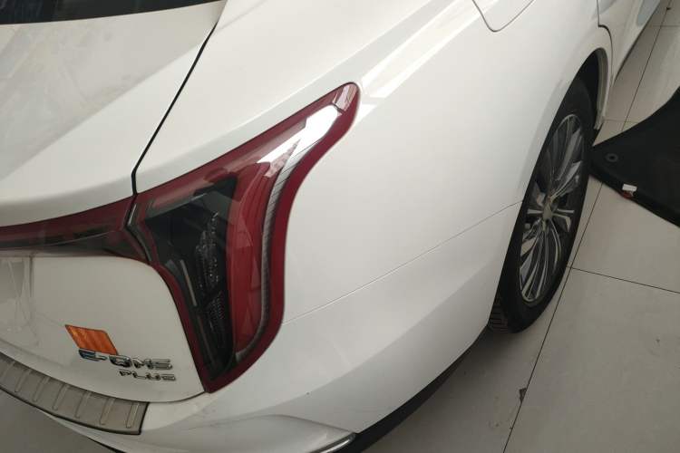 Used Hongqi E-QM5 2023 620km PLUS Right Rear Taillight