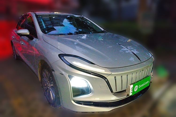 Used Hongqi E-QM5 2023 620km PLUS Front Right 45 Deg