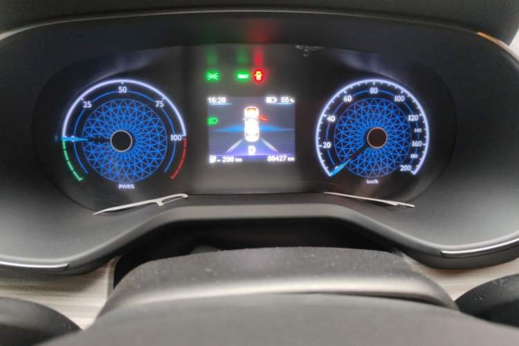 Used Hongqi E-QM5 2023 560km PLUS Odometer Close Up