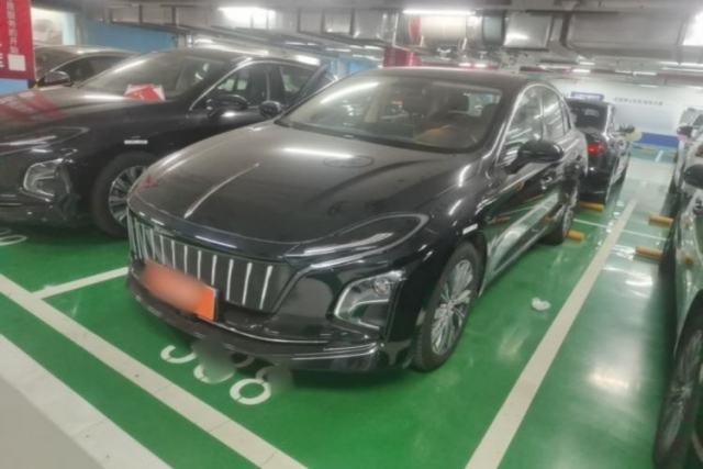 Used Hongqi E-QM5 2024 500km Range Edition