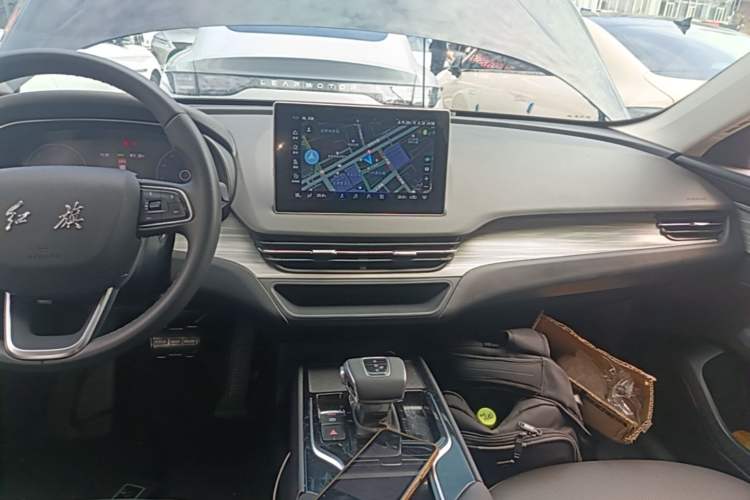Used Hongqi E-QM5 2024 610 km PLUS Audio And AC Panel