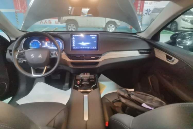 Used Hongqi E-QM5 2024 500km Range Edition Audio And AC Panel