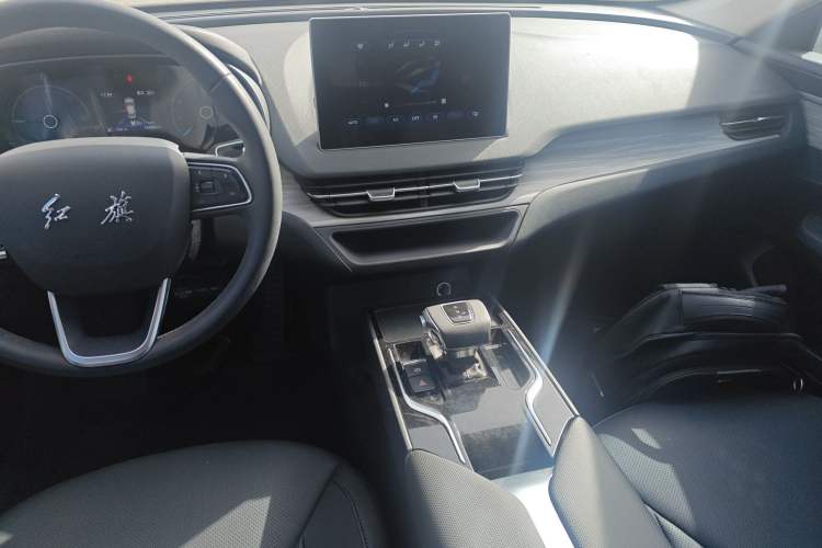 Used Hongqi E-QM5 2024 500km Range Edition Audio And AC Panel