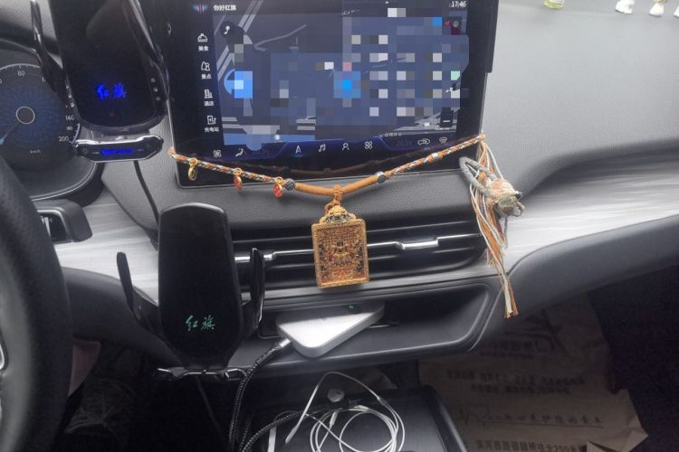 Used Hongqi E-QM5 2024 500km Range Edition Audio And AC Panel