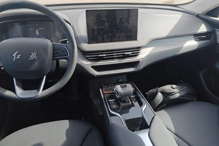 Used Hongqi E-QM5 2024 500km Range Edition Audio And AC Panel