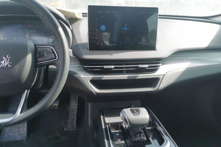Used Hongqi E-QM5 2024 500km Range Edition Audio And AC Panel