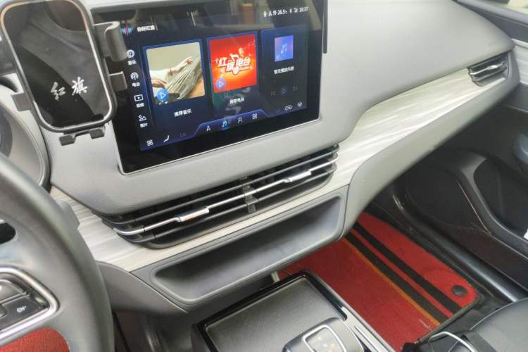 Used Hongqi E-QM5 2024 610 km PLUS Audio And AC Panel