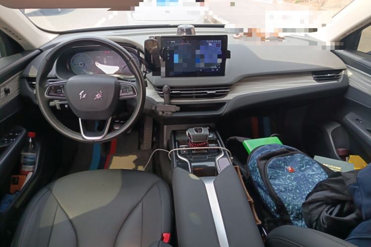 Used Hongqi E-QM5 2024 610 km PLUS Center Console