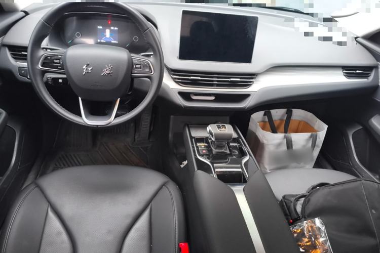 Used Hongqi E-QM5 2024 610 km PLUS Center Console