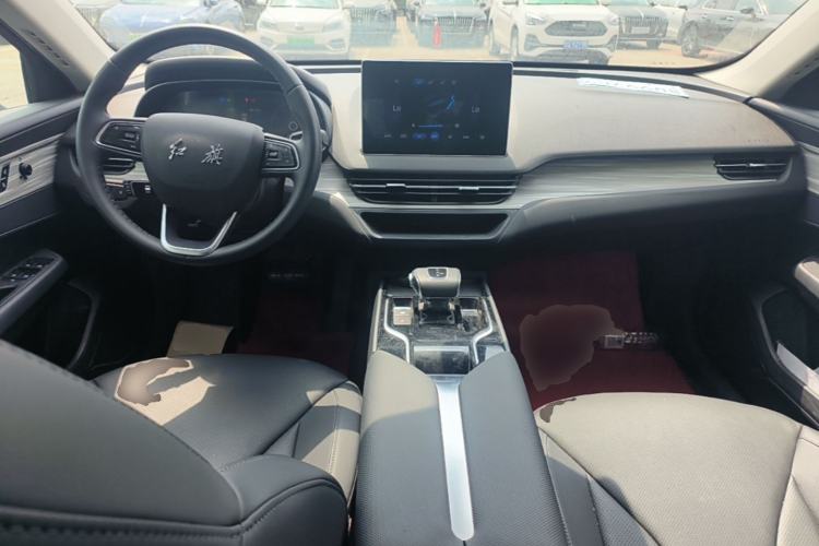Used Hongqi E-QM5 2024 560km PLUS Center Console