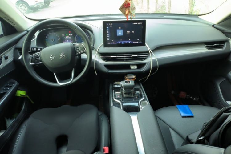 Used Hongqi E-QM5 2024 500km Range Edition Center Console