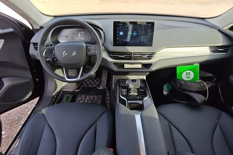 Used Hongqi E-QM5 2024 500km Range Edition Center Console