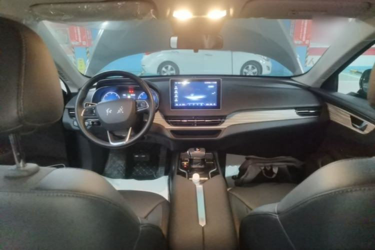 Used Hongqi E-QM5 2024 500km Range Edition Center Console