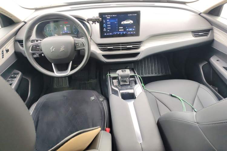 Used Hongqi E-QM5 2024 610 km PLUS Center Console