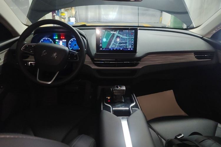 Used Hongqi E-QM5 2024 560km PLUS Center Console