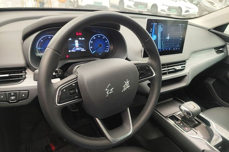 Used Hongqi E-QM5 2024 560km PLUS Center Console