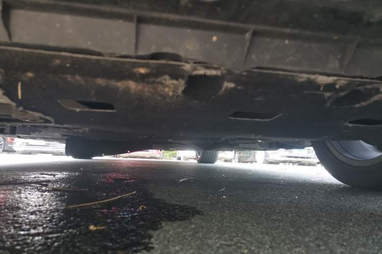 Used Hongqi E-QM5 2024 450km Range Commuter Version Chassis Front