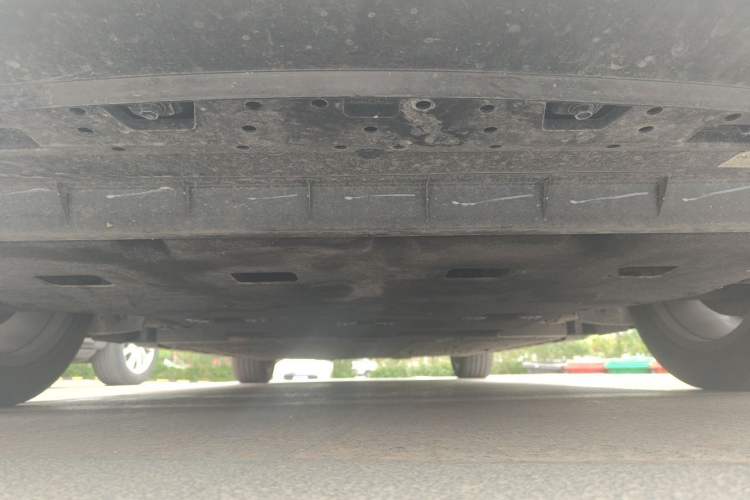 Used Hongqi E-QM5 2024 450km Range Commuter Version Chassis Front