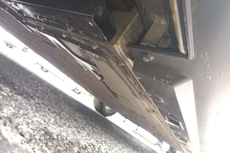 Used Hongqi E-QM5 2024 450km Range Commuter Version Chassis Front Left