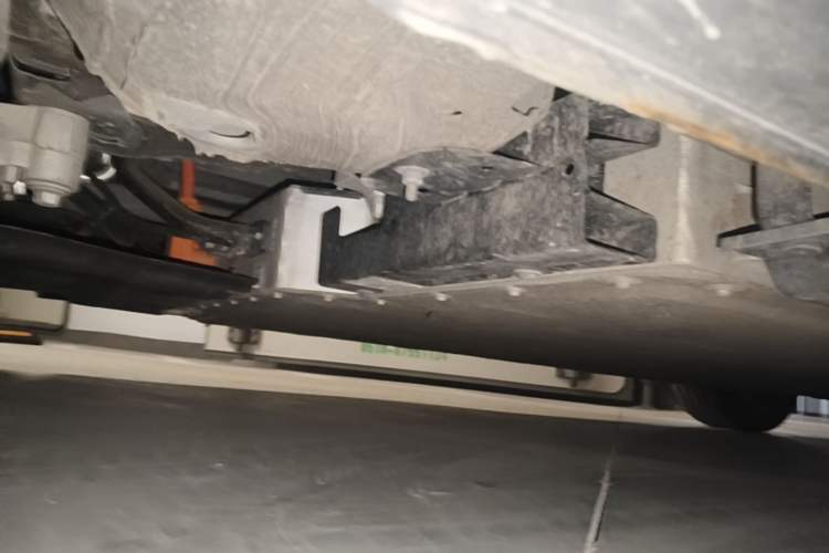 Used Hongqi E-QM5 2024 450km Range Commuter Version Chassis Front Left